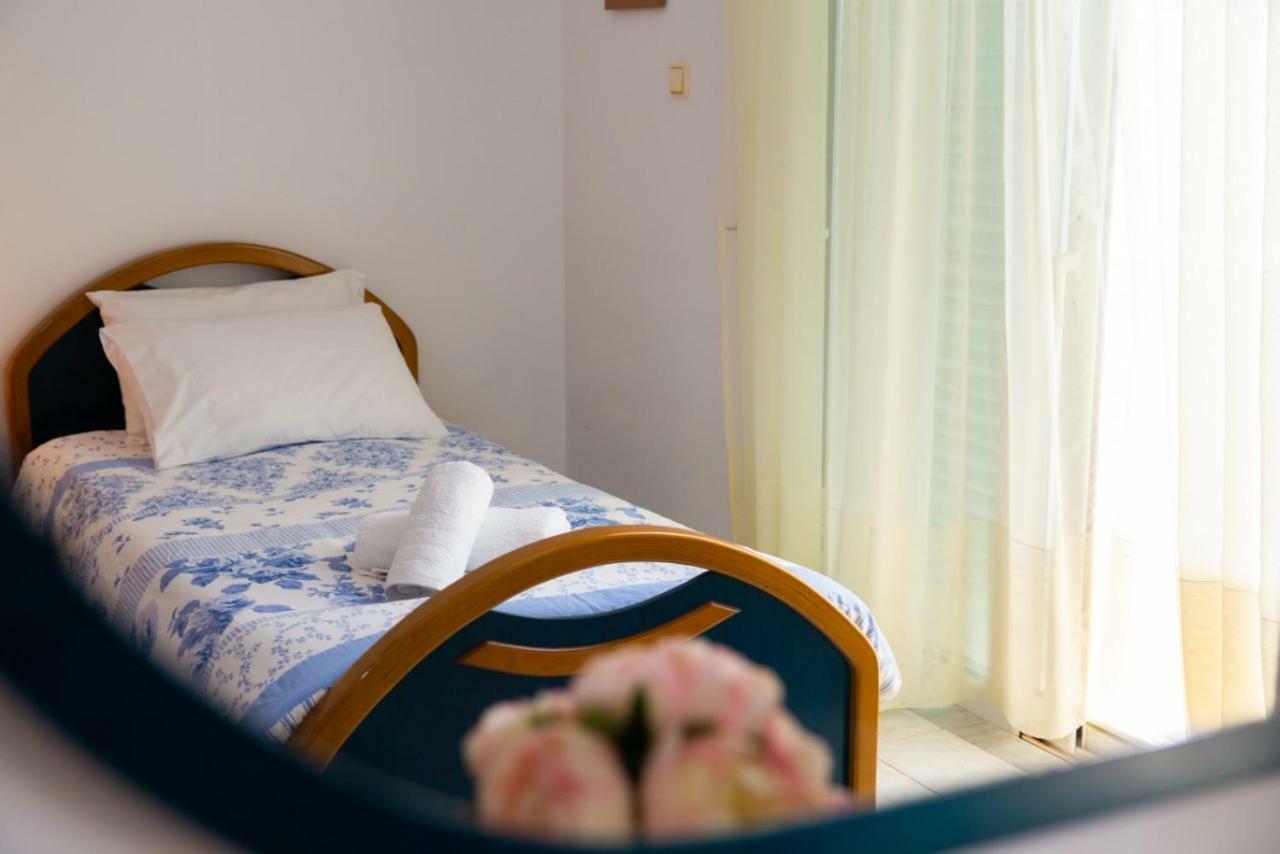 Stegnailion Apartment อาร์คานเยโลส ภายนอก รูปภาพ